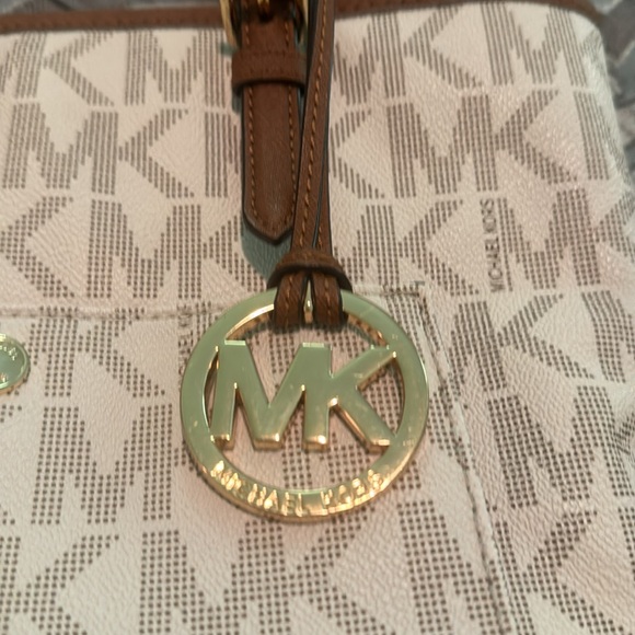 Michael Kors Handbag - Picture 3 of 9